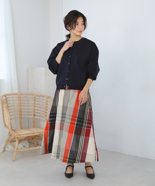 Bou Jeloud（ブージュルード）の「【選べる6色展開】カラーチェックタフタスカート（スカート・レディース・ベージュ/レッド/ブルー/ブラック/カーキ/ライトブルー/サンドベージュ/ブラウン・FREE）」の16枚目の写真