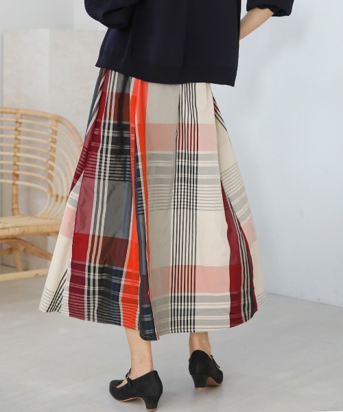 Bou Jeloud（ブージュルード）の「【選べる6色展開】カラーチェックタフタスカート（スカート・レディース・ベージュ/レッド/ブルー/ブラック/カーキ/ライトブルー/サンドベージュ/ブラウン・FREE）」の21枚目の写真