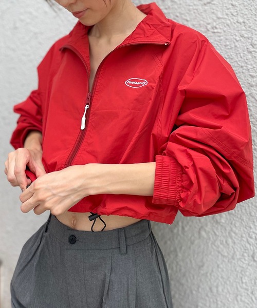 Mela(メラ)の「DRAWSTRING CROPED BZ(ナイロンジャケット・レディース・ベージュ/レッド/ホワイト/ブラック・S/M/L)」の19枚目の写真