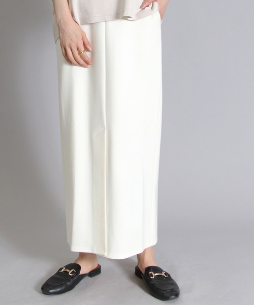 TITE IN THE STORE（ティテ　インザ　ストア）の「ソフトダンボールタイトスカート（スカート・レディース・オフホワイト/ブラック/ブラウン・38）」の2枚目の写真