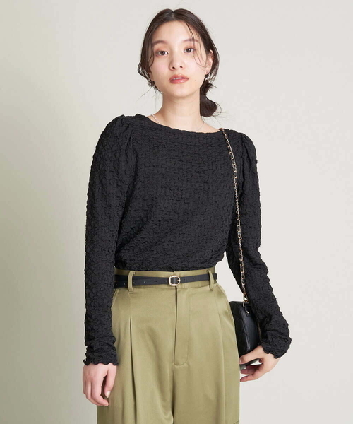 a.v.v(アーヴェヴェ)の「ギャザースリーブぽこぽこトップス(Tシャツ/カットソー・レディース・ブラック/アイボリー/ブルー・38/34/36/40/42)」の5枚目の写真
