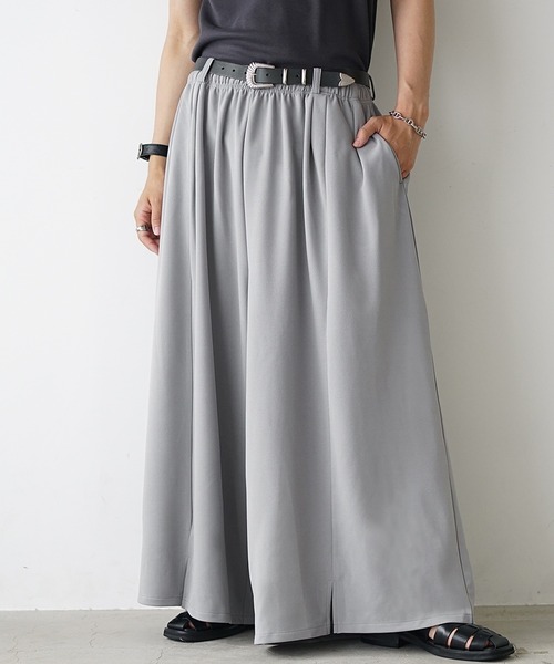 MinoriTY（マイノリティ）の「【MinoriTY】梨地素材タックワイドバギー袴パンツ ハカマパンツ 極太ワイドパンツ ワイドスラックス メンズ 無地（スラックス・メンズ・カーキ/グレー/ブラック/ワイン/ネイビー/グレー系その他/ブラック系その他・L/M/S）」の4枚目の写真