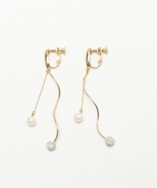 NOLLEY’S Sophi（ノーリーズソフィ）の「スクリューキラパールイヤリング（イヤリング・レディース・ゴールド/シルバー・FREE）」の3枚目の写真