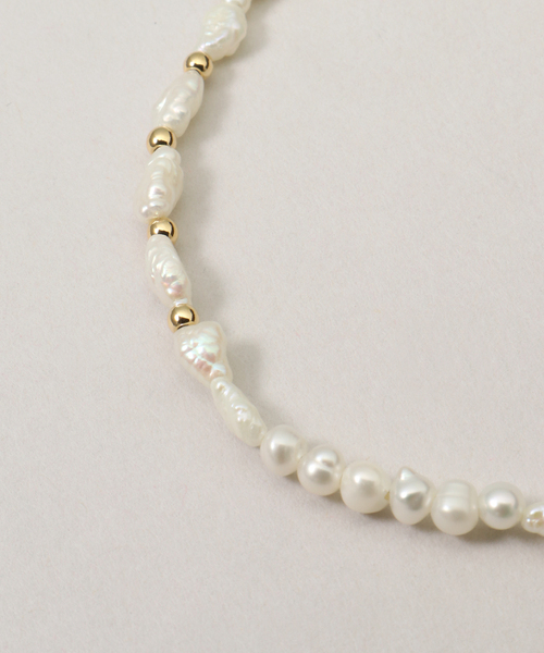 Spick & Span（スピックアンドスパン）の「【MIHOKO&SAKAI/ミホコ&サカイ】 ベビーパールブレスレット*アンクレット（ブレスレット・レディース・ゴールド・FREE）」の3枚目の写真