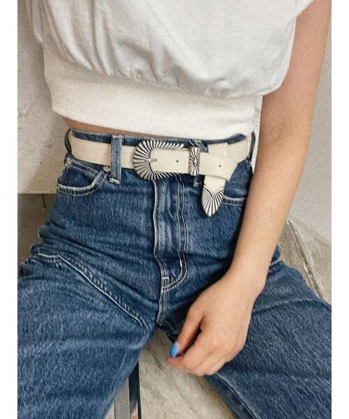 EVRIS（エヴリス）の「メタルバックルフェイクレザーベルト（ベルト・レディース・ブラック/ホワイト/ブラウン・FREE）」の7枚目の写真