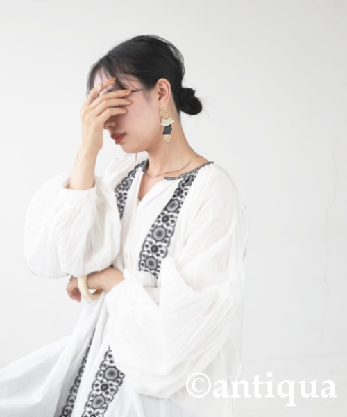 antiqua（アンティカ）の「4連マットプレートピアス（ピアス（両耳用）・レディース・ゴールド・FREE）」の7枚目の写真