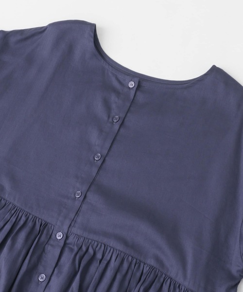 URBAN RESEARCH DOORS（アーバンリサーチドアーズ）の「コットンツイル2WAYギャザーブラウス（シャツ/ブラウス・レディース・ブラック/ブラウン/ブルー・MEDIUM）」の7枚目の写真