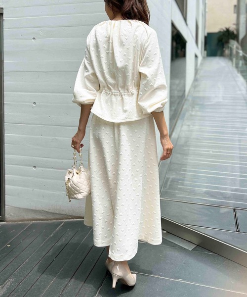 PICCIN PERLA(ピッチンペルラ)の「【セットアップ可能】ふくれ織りドロストブルゾン(ブルゾン・レディース・ブラック/オフホワイト・M)」の5枚目の写真