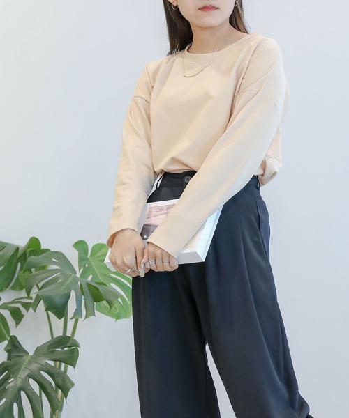 aimoha(アイモハ)の「ゆったりシルエット シンプルロングTシャツ(Tシャツ/カットソー・レディース・ホワイト/ブラック/ベージュ・MEDIUM/X-LARGE/LARGE)」の1枚目の写真