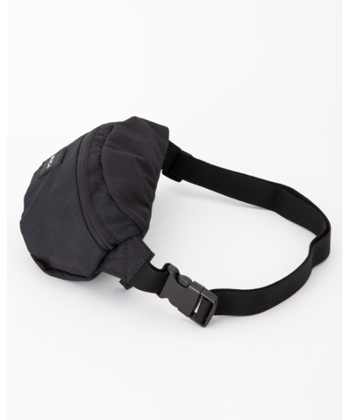 RVCA（ルーカ）の「RVCA メンズ  RVCA WAIST PACK II バッグ【2023年秋冬モデル】/ルーカワンポイントブランドロゴウエストポーチ（ボディバッグ/ウエストポーチ・メンズ・ブラック/ブルー・FREE）」の8枚目の写真