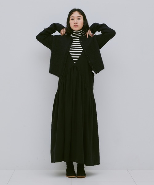 Libra Cue(リブラ キュー)の「ボーダーリブタートルネックプルオーバー(ニット/セーター・レディース・ブラック/グレー・FREE)」の7枚目の写真