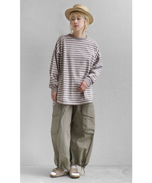 e-zakkamania stores（イーザッカマニアストアーズ）の「天笠カットソー バックヘンリープルオーバー（Tシャツ/カットソー・レディース・グレイッシュブルー/アイボリー/ブラック×ホワイト/ブラック/ホワイト×ネイビー/ライトグリーン/チャコール/ネイビー×ホワイト/オフホワイト/ホワイト×ブラック/カーキ/ホワイト系その他/イエロー/アッシュグレー・M）」の22枚目の写真