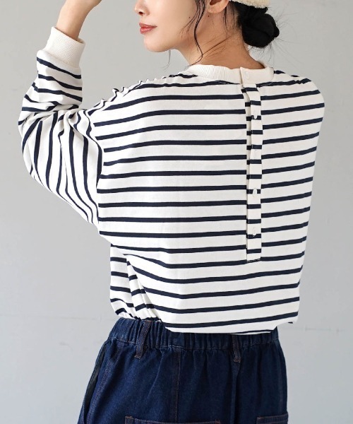 e-zakkamania stores（イーザッカマニアストアーズ）の「天笠カットソー バックヘンリープルオーバー（Tシャツ/カットソー・レディース・グレイッシュブルー/アイボリー/ブラック×ホワイト/ブラック/ホワイト×ネイビー/ライトグリーン/チャコール/ネイビー×ホワイト/オフホワイト/ホワイト×ブラック/カーキ/ホワイト系その他/イエロー/アッシュグレー・M）」の5枚目の写真