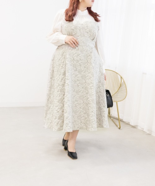 CLETTE(クレット)の「マトラッセ花柄ドッキングワンピース(ワンピース・レディース・グレイッシュベージュ/ブルー・LL/3L/4L)」の4枚目の写真