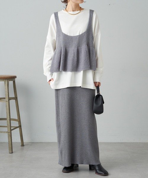 PUAL CE CIN（ピュアルセシン）の「ワンポイントモノグラム刺繍スムース起毛プルオーバー（Tシャツ/カットソー・レディース・ブラック/ブラック系その他/オフホワイト・FREE）」の4枚目の写真