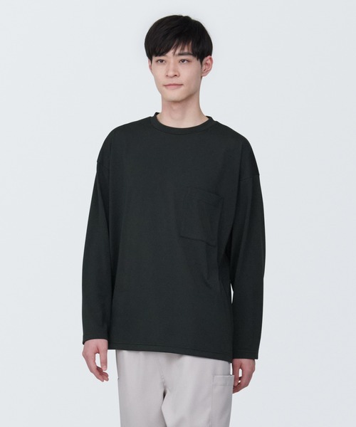 無印良品(ムジルシリョウヒン)の「汚れが落ちやすい吸汗速乾クルーネック長袖Tシャツ(Tシャツ/カットソー・メンズ・ネイビー/ブラック/グレー/オフホワイト・M/S/XS/XL/L)」の21枚目の写真