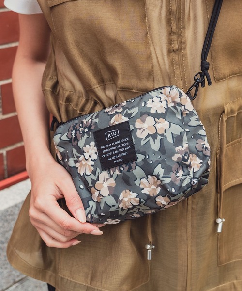 KiU(キウ)の「3wayパラコードサコッシュポーチ(ショルダーバッグ・レディース・ブラック/ブラック系その他/タイガーカモ/アニマル/カラフル/ブラック×カーキ/ブルー系その他/ベージュ系その他/レオパード・FREE)」の21枚目の写真