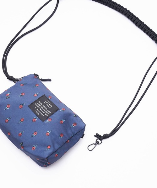 KiU(キウ)の「3wayパラコードサコッシュポーチ(ショルダーバッグ・レディース・ブラック/ブラック系その他/タイガーカモ/アニマル/カラフル/ブラック×カーキ/ブルー系その他/ベージュ系その他/レオパード・FREE)」の15枚目の写真