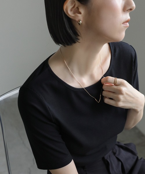 select MOCA(セレクトモカ)の「Vラインネックレス(ネックレス・レディース・シルバー/ゴールド・FREE)」の11枚目の写真
