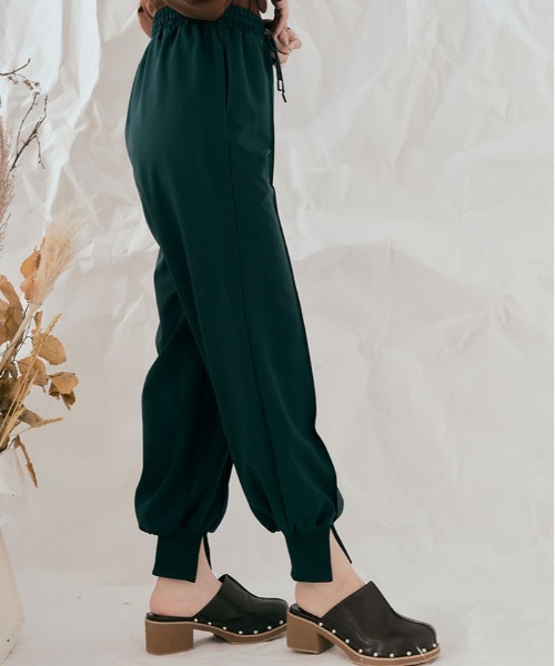kirakiraShop(キラキラショップ)の「ピンタック ジョガー パンツ(その他パンツ・レディース・ベージュ/ダークグリーン/ブラウン系その他/グリーン/ネイビー・M/S)」の14枚目の写真