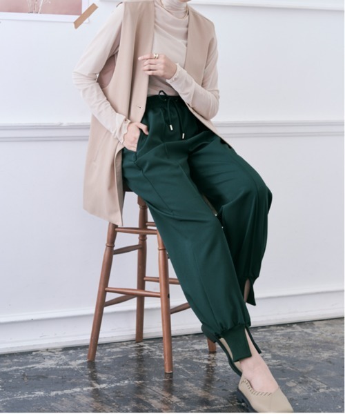 kirakiraShop(キラキラショップ)の「ピンタック ジョガー パンツ(その他パンツ・レディース・ベージュ/ダークグリーン/ブラウン系その他/グリーン/ネイビー・M/S)」の10枚目の写真