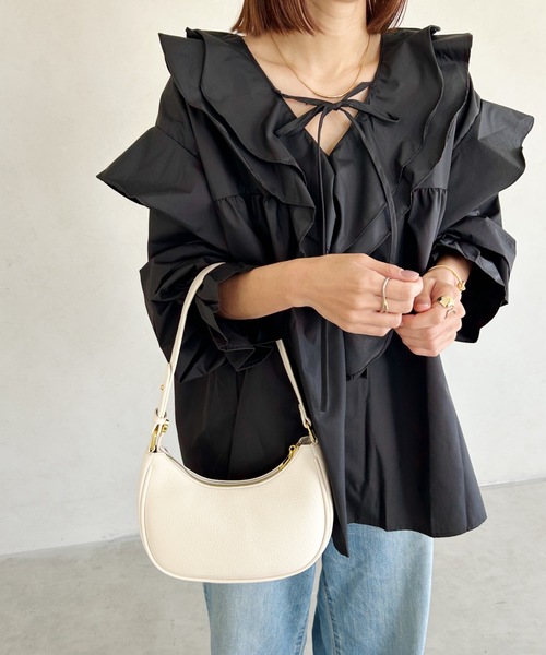 MYMOOD.（マイムード）の「2WAY PUハーフムーンバッグ（ハンドバッグ・レディース・ブラック/アイボリー・FREE）」の8枚目の写真