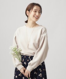 ◆【２点セット】アクセサリー付きお袖タックトップス