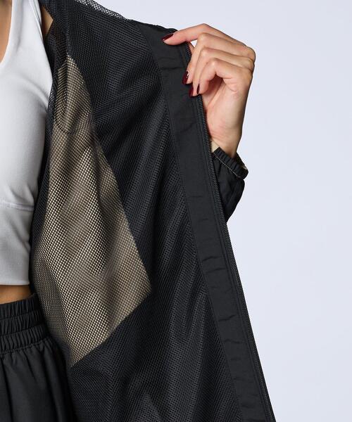 UNDER ARMOUR（アンダーアーマー）の「UAメッシュ ライナー ウーブン ソリッド ジャケット（トレーニング/レディース）（その他アウター・レディース・ブラック・M/L/XL/S）」の7枚目の写真