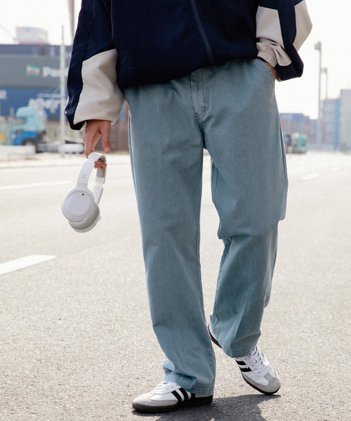 Dickies（ディッキーズ）の「Dickies/ディッキーズ ユーズド加工オーバーダイワイドチノパンツ（チノパンツ・メンズ・ベージュ/ブラック/ライトブルー/オフホワイト・M/L/XL）」の4枚目の写真