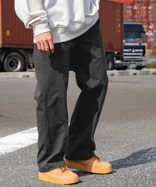 Dickies（ディッキーズ）の「Dickies/ディッキーズ ユーズド加工オーバーダイワイドチノパンツ（チノパンツ・メンズ・ベージュ/ブラック/ライトブルー/オフホワイト・M/L/XL）」の13枚目の写真