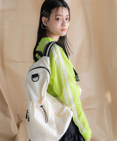 bohmal(ボマール)の「スリーブラインナイロンロンT(Tシャツ/カットソー・レディース・ブラック/ライム/ホワイト・FREE)」の4枚目の写真