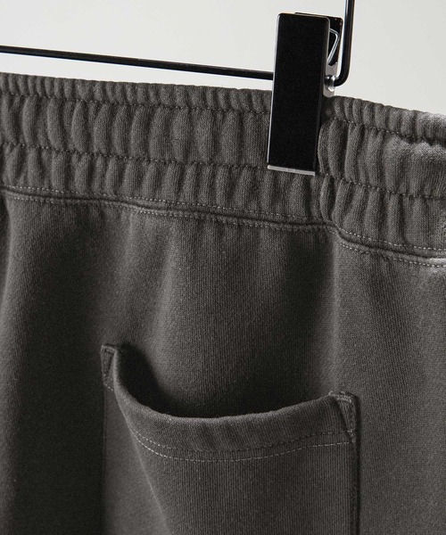 Alfred Alex(アルフレッドアレックス)の「【Alfred Alex】ピグメント ヴィンテージメイク 裾ドローコード 2WAYピンタックワイドスウェットパンツ(スウェットパンツ・メンズ・ブラック/アイボリー/チャコール/ライトグレー・S/M/L)」の12枚目の写真