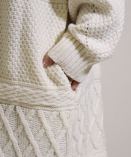 Kastane（カスタネ）の「切り替えざっくりニットガウン（その他アウター・レディース・アイボリー/グレー/ライトグレー・FREE）」の5枚目の写真