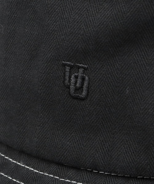 UNIVERSAL OVERALL(ユニバーサルオーバーオール)の「UOロゴ刺繍 ヘリンボーン ダウンブリムハット つば長め(ハット・メンズ・ブラック/オフホワイト・FREE)」の10枚目の写真