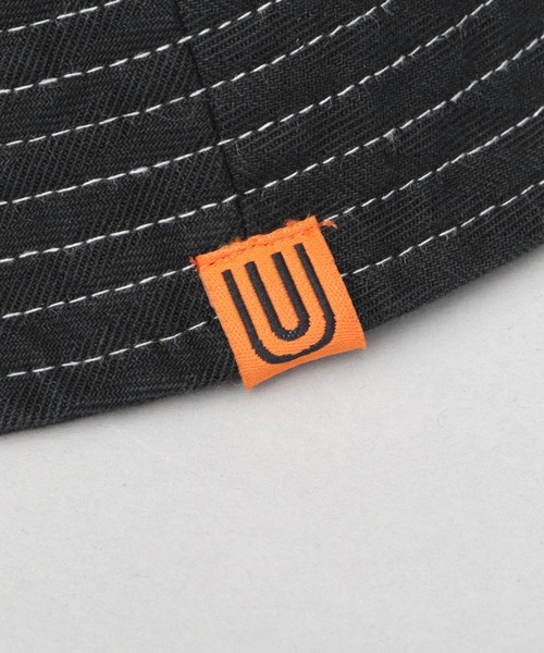 UNIVERSAL OVERALL(ユニバーサルオーバーオール)の「UOロゴ刺繍 ヘリンボーン ダウンブリムハット つば長め(ハット・メンズ・ブラック/オフホワイト・FREE)」の11枚目の写真