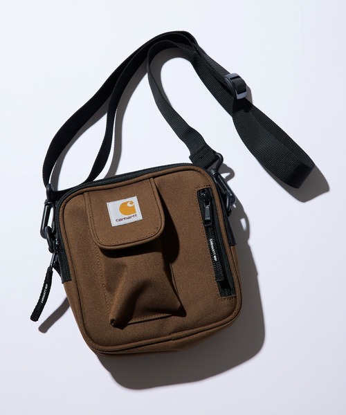 Carhartt WIP(カーハートダブリューアイピー)の「【Carhartt WIP】ESSENTIALS BAG SMALL(ショルダーバッグ・メンズ・ベージュ/ブラウン/ブラック/グリーン/ダークグリーン/グリーン系1/ライトブラウン・FREE)」の3枚目の写真