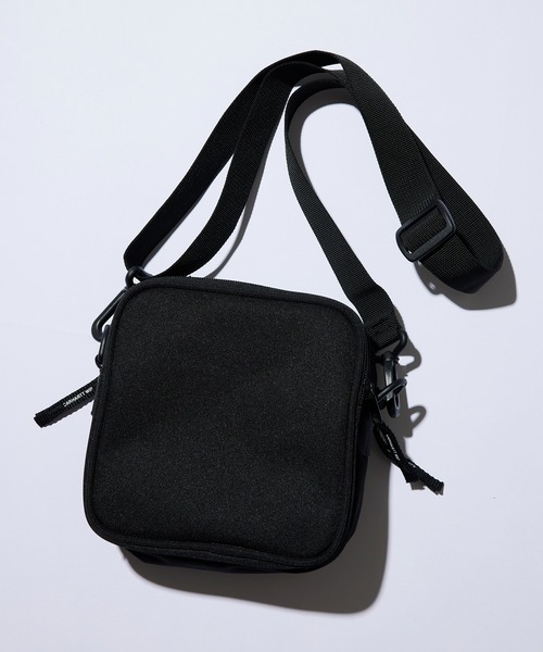 Carhartt WIP(カーハートダブリューアイピー)の「【Carhartt WIP】ESSENTIALS BAG SMALL(ショルダーバッグ・メンズ・ベージュ/ブラウン/ブラック/グリーン/ダークグリーン/グリーン系1/ライトブラウン・FREE)」の9枚目の写真