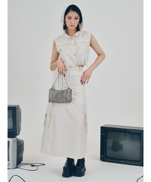 EVRIS（エヴリス）の「チェーンスリムショルダーBAG（ショルダーバッグ・レディース・シルバー/レッド/ブラック・FREE）」の6枚目の写真