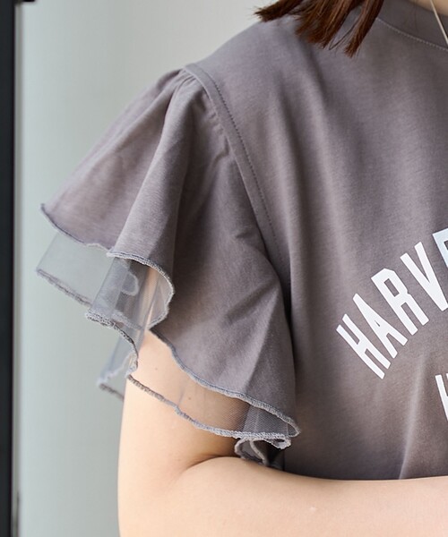coen（コーエン）の「【WEB限定】チュールレイヤーフリルスリーブTシャツ（Tシャツ/カットソー・レディース・ダークグレー/ベージュ/オフホワイト・M/L）」の16枚目の写真