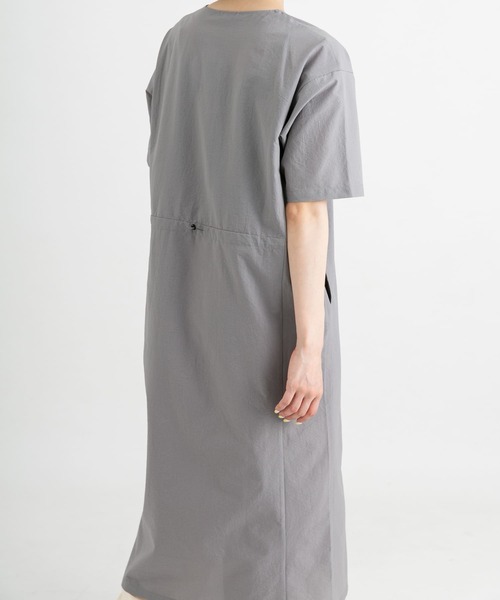 EKAL（エカル）の「『通気性/速乾』EASY BREEZY ONE-PIECE（ワンピース・レディース・ブルー/グレー/ブラック・ONE）」の10枚目の写真