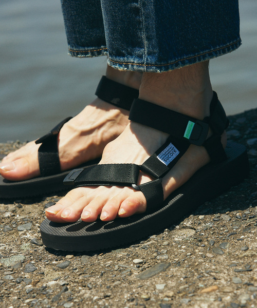 JOURNAL STANDARD relume（ジャーナルスタンダード　レリューム）の「SUICOKE DEPA-Cab（サンダル・メンズ・ブラック・26/27/28）」の2枚目の写真