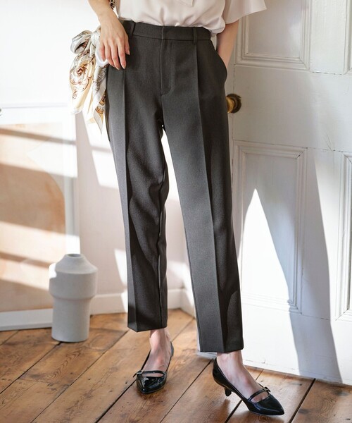 ANY SIS(エニィスィス)の「【セットアップ対応】ビューティーツイルストレッチ テーパードパンツ(その他パンツ・レディース・黄土色系/グレー系・1/2/3)」の1枚目の写真