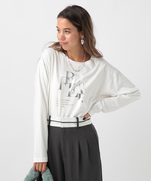 BAYFLOW（ベイフロー）の「[シルキータッチ素材]アソートロゴプリントロンT（Tシャツ/カットソー・レディース・オフホワイト/チャコール/ピンク/グレイッシュベージュ・SMALL/MEDIUM）」の2枚目の写真