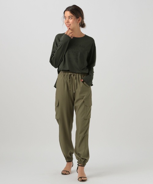 BAYFLOW（ベイフロー）の「[シルキータッチ素材]アソートロゴプリントロンT（Tシャツ/カットソー・レディース・オフホワイト/チャコール/ピンク/グレイッシュベージュ・SMALL/MEDIUM）」の10枚目の写真