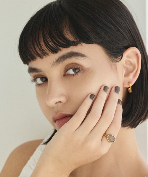 CENE（セネ）の「【CENE】セネ/ネジレストーンリング（リング・レディース・ゴールド・13号/11号/9号）」の2枚目の写真