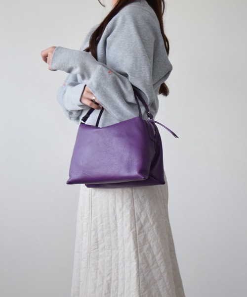 RIPANI（リパーニ）の「【RIPANI】ボックスシルエットレザーハンドバッグ(Q46495)（ハンドバッグ・レディース・ライトグレー/パープル/ブラック・ALL）」の3枚目の写真