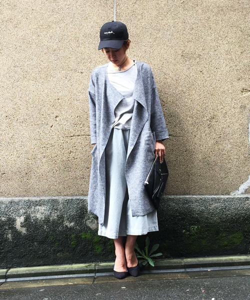 WHO'S WHO gallery(フーズフーギャラリー)の「【S.Vingt-huit】カットウールコーディガン(その他アウター・レディース・グレー/ベージュ・FREE)」の2枚目の写真