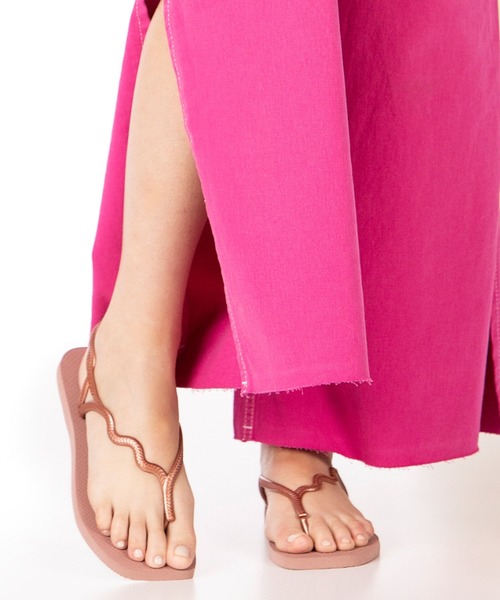 havaianas(ハワイアナス)の「havaianas (ハワイアナス) / Soleil サンダル ラバービーチサンダル(サンダル・レディース・ベージュ/ブラック/ピンク系その他・23/22/25.5/24.5)」の3枚目の写真