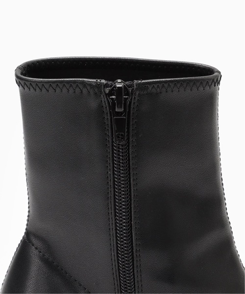 LE VERNIS(ル・ベルニ)の「《追加》LE VERNIS/ルベルニ ラウンドストレッチショートブーツ(ブーツ・レディース・キャメル/ブラック・23.5cm/24cm/23cm/24.5cm/25cm)」の7枚目の写真