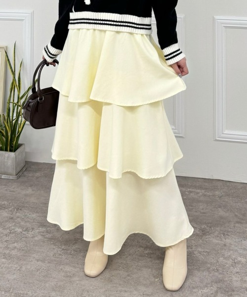 clear（クリア）の「ピーチ起毛3段ティアードロングスカート [低身長用サイズ有 ボリューム感 カジュアルにも]≪再入荷≫（スカート・レディース・チャコールグレー/レッド/アイボリー/キャメル・F/XS）」の2枚目の写真